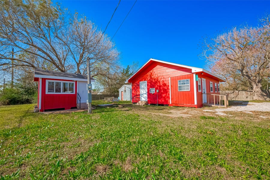 Property photo for 8912 Park Street, Needville, TX