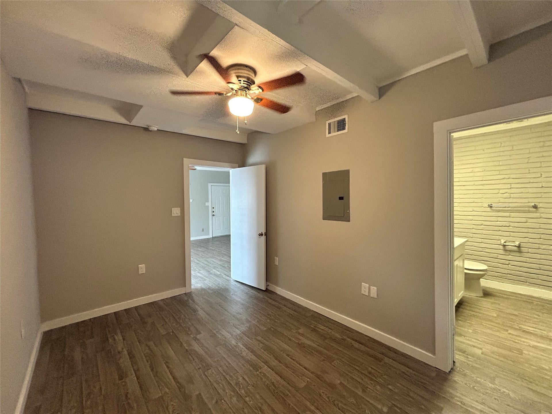 219 Marshall Street, #202, Houston, TX 77006 219 Marshall Street, #202, Houston, TX 77006