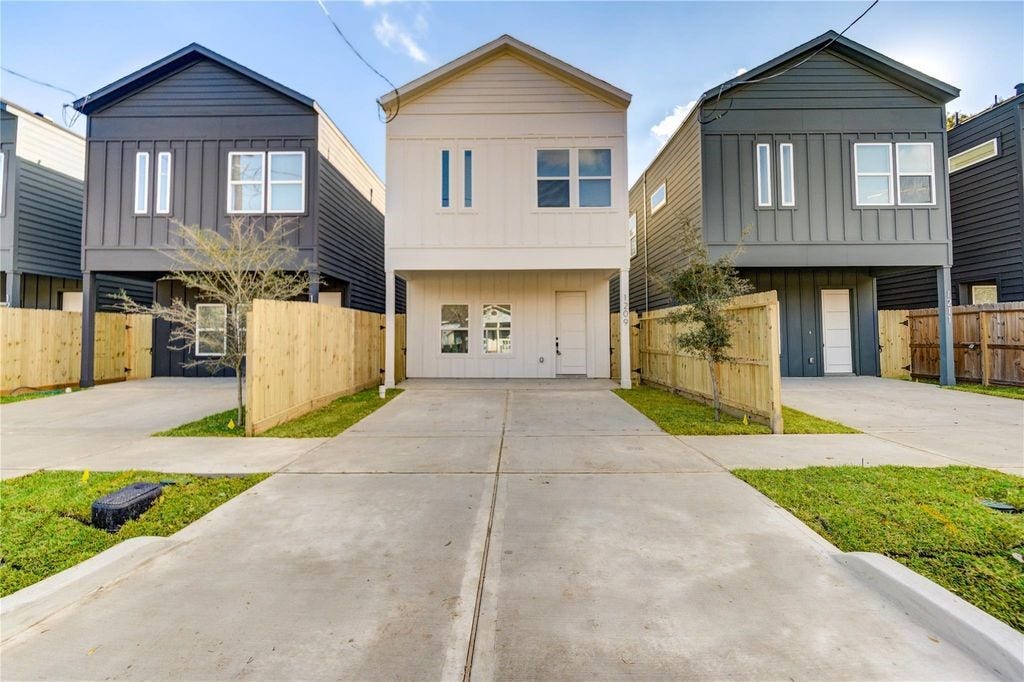1203 Dewalt Street, Houston, TX 77088