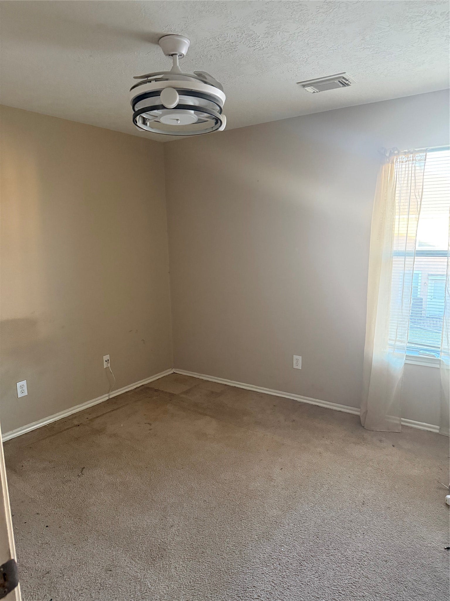 Secondary bedroom