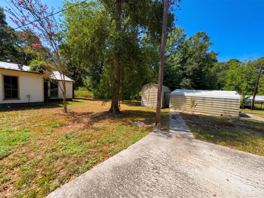 Property photo for 1110 Greenbelt Drive, Cleveland, TX