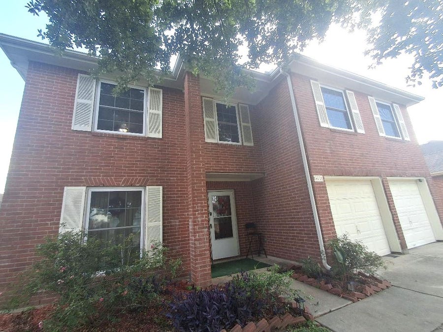 Property photo for 6631 Sutton Meadows Drive, Houston, TX