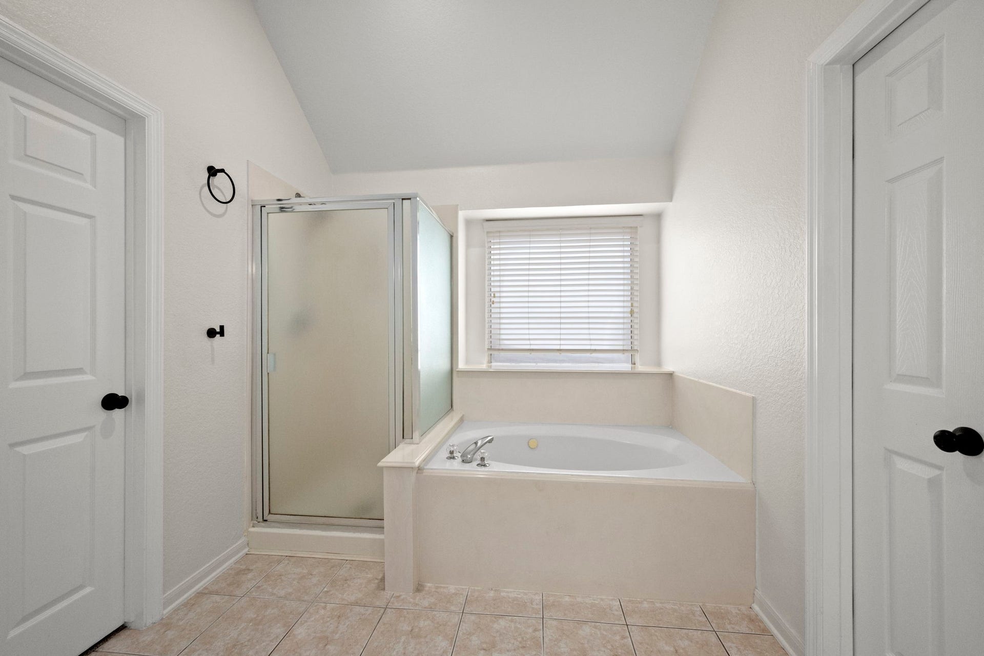 34 S Rambling Ridge Place, Conroe, TX 77385 34 S Rambling Ridge Place, Conroe, TX 77385