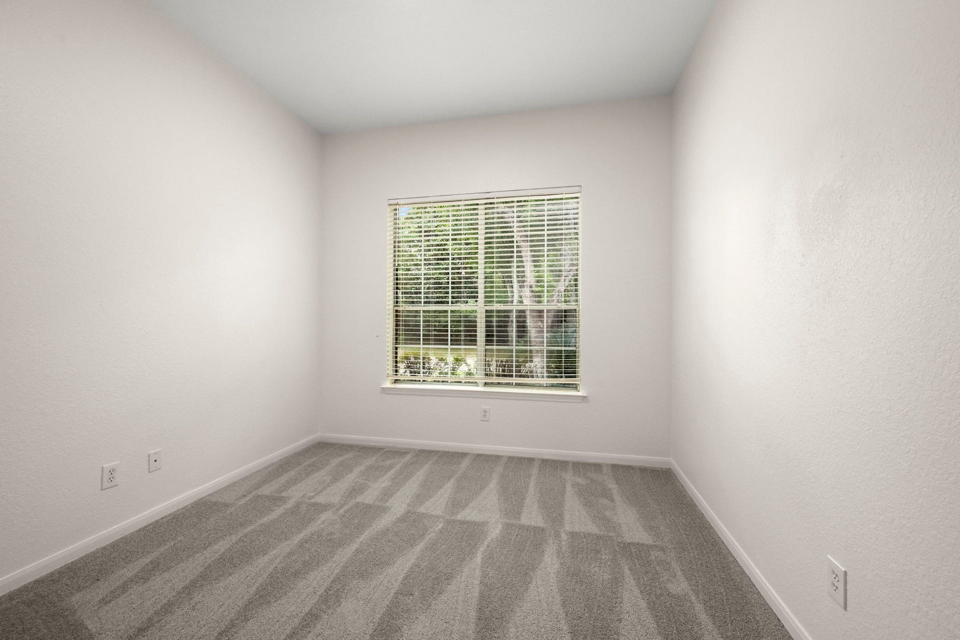 34 S Rambling Ridge Place, Conroe, TX 77385 34 S Rambling Ridge Place, Conroe, TX 77385