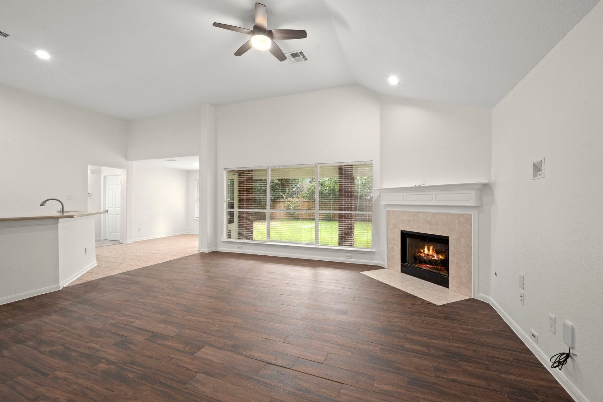 34 S Rambling Ridge Place, Conroe, TX 77385 34 S Rambling Ridge Place, Conroe, TX 77385