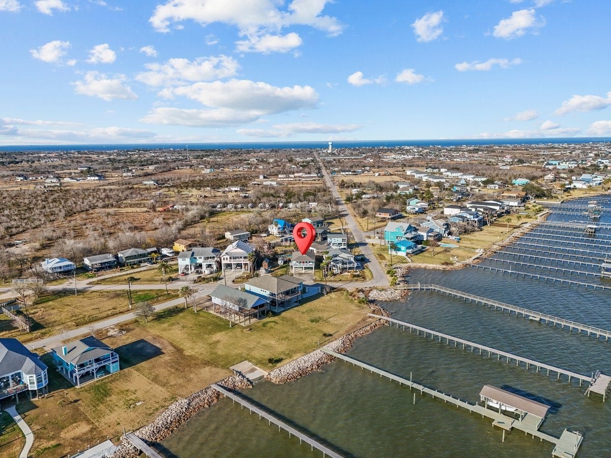 2406 Avenue P, San Leon, TX 77539 2406 Avenue P, San Leon, TX 77539