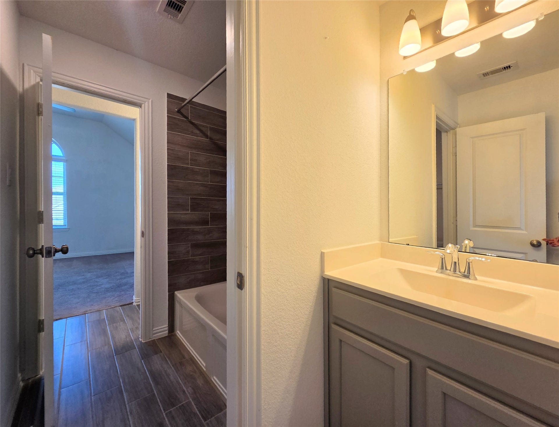 4826 Albany Ridge Lane, Rosharon, TX 77583 4826 Albany Ridge Lane, Rosharon, TX 77583
