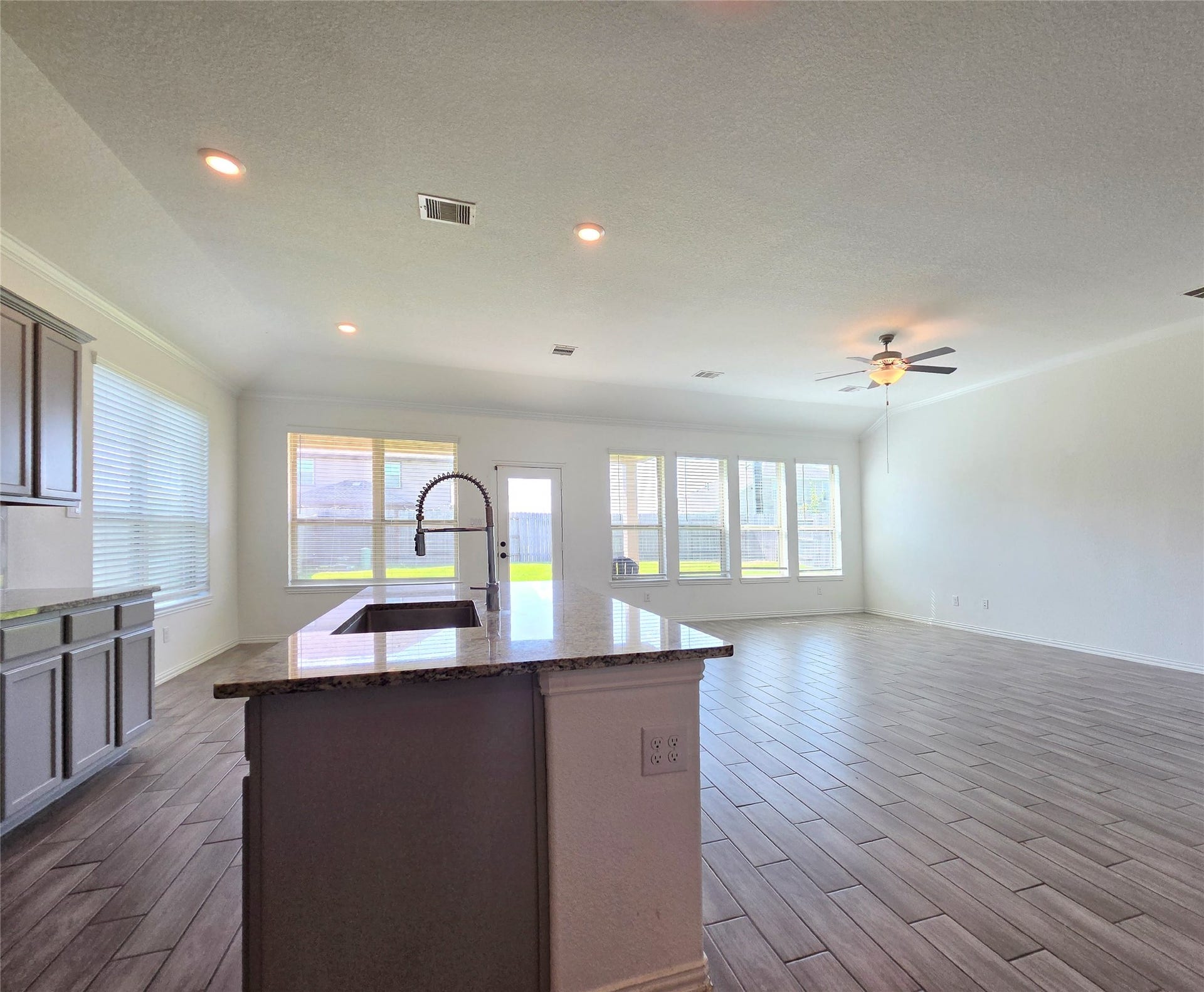 4826 Albany Ridge Lane, Rosharon, TX 77583 4826 Albany Ridge Lane, Rosharon, TX 77583