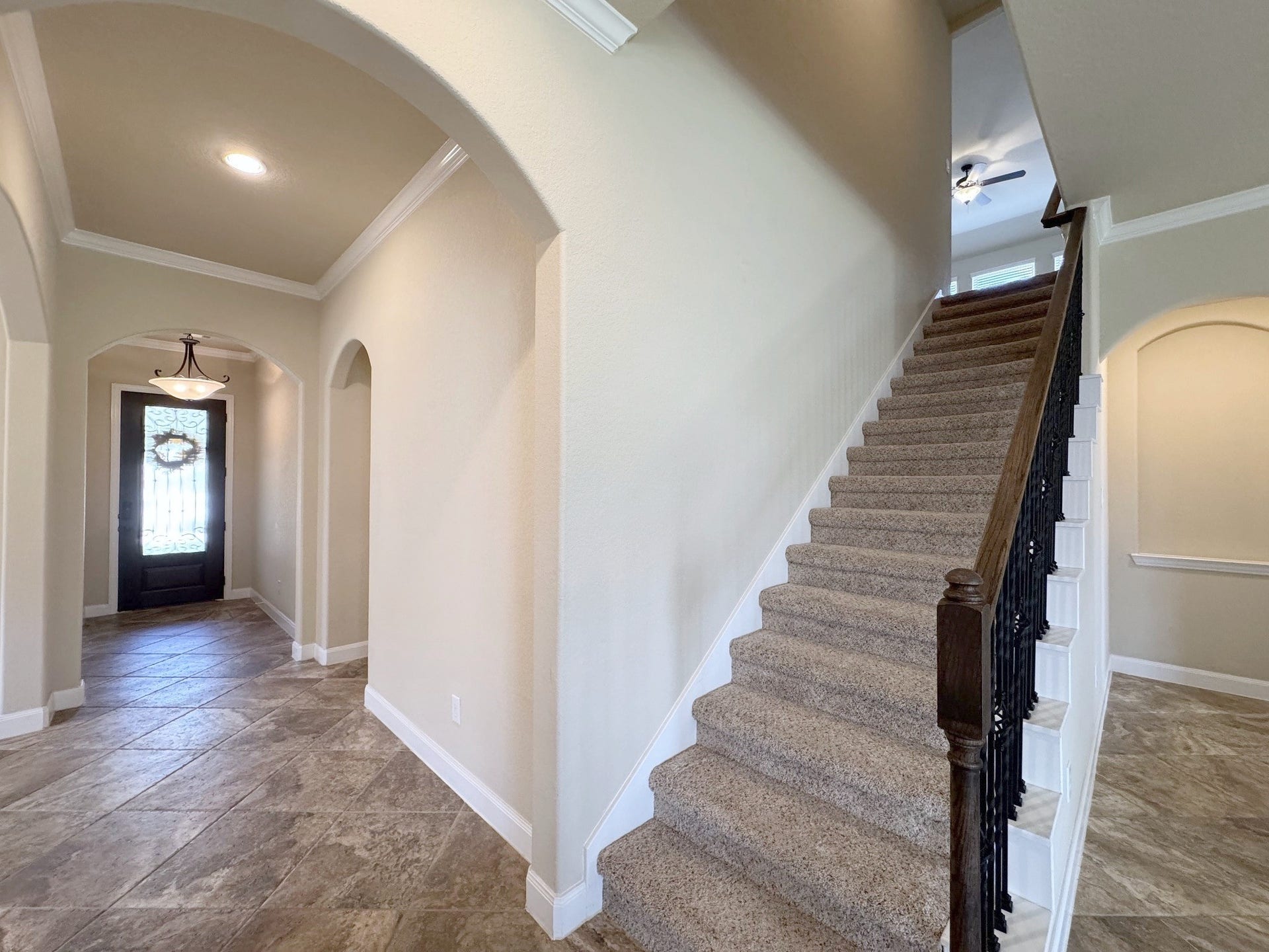 Flex room, or possible 5th bedroom, upstairs.