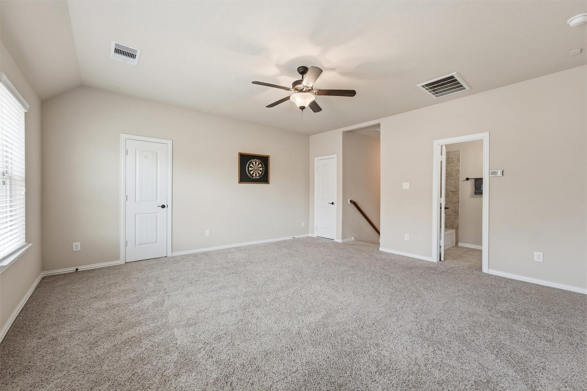 Flex room with full bath & closet upstairs.