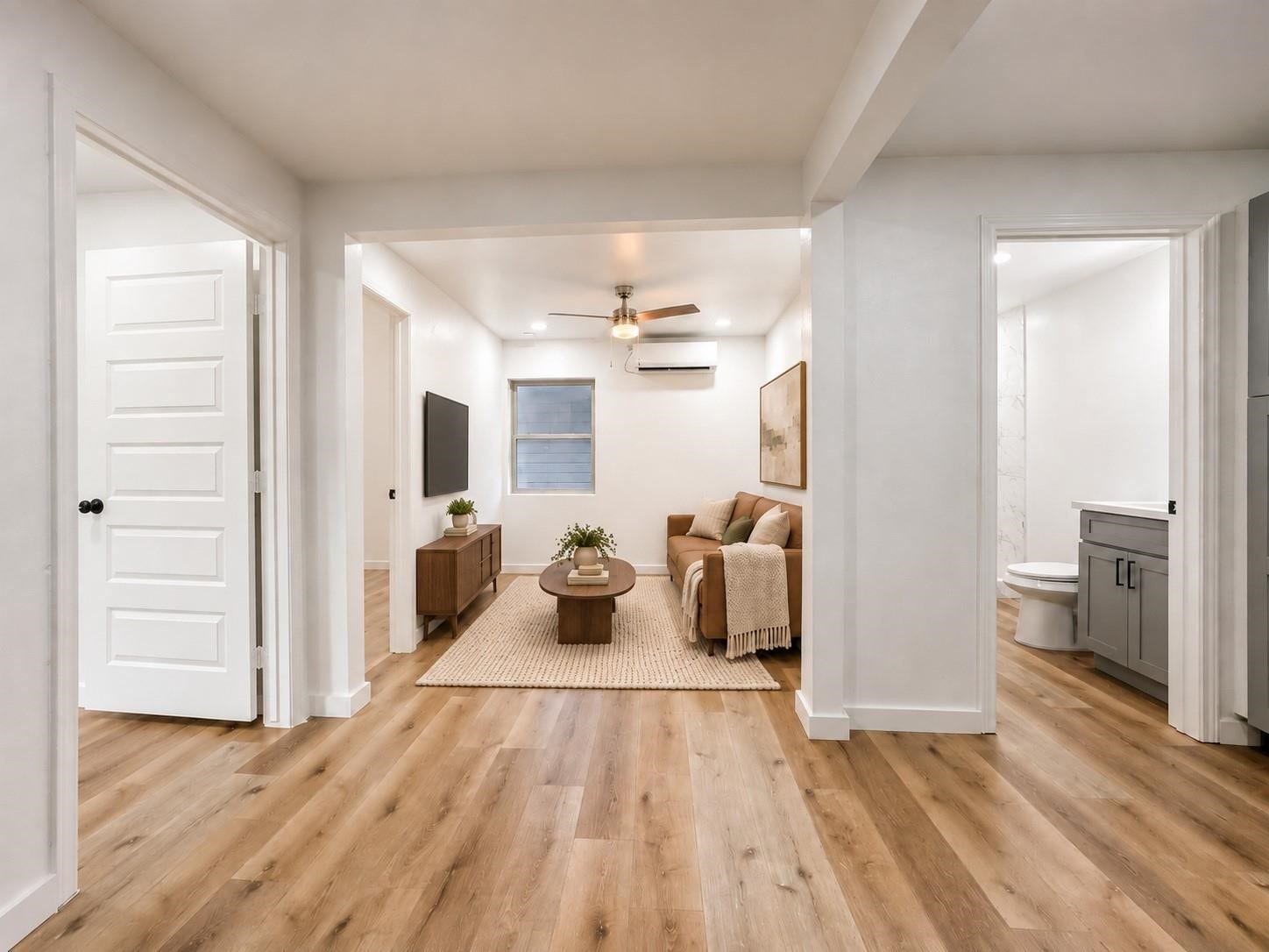 2223 N San Antonio Avenue, #1B, Pearland, TX 77581 A.I Staged