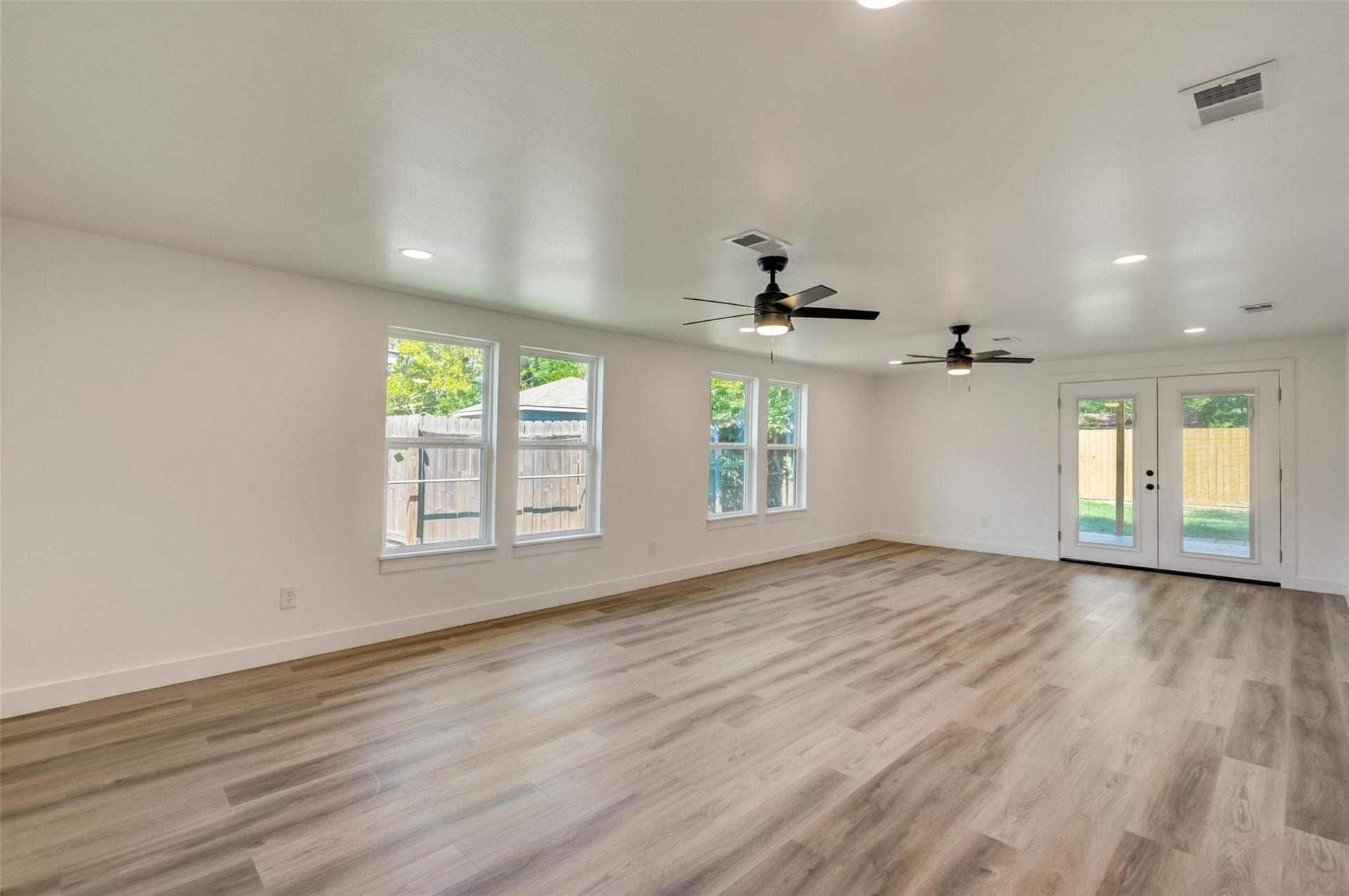 315 Cypress Street, Alvin, TX 77511 315 Cypress Street, Alvin, TX 77511