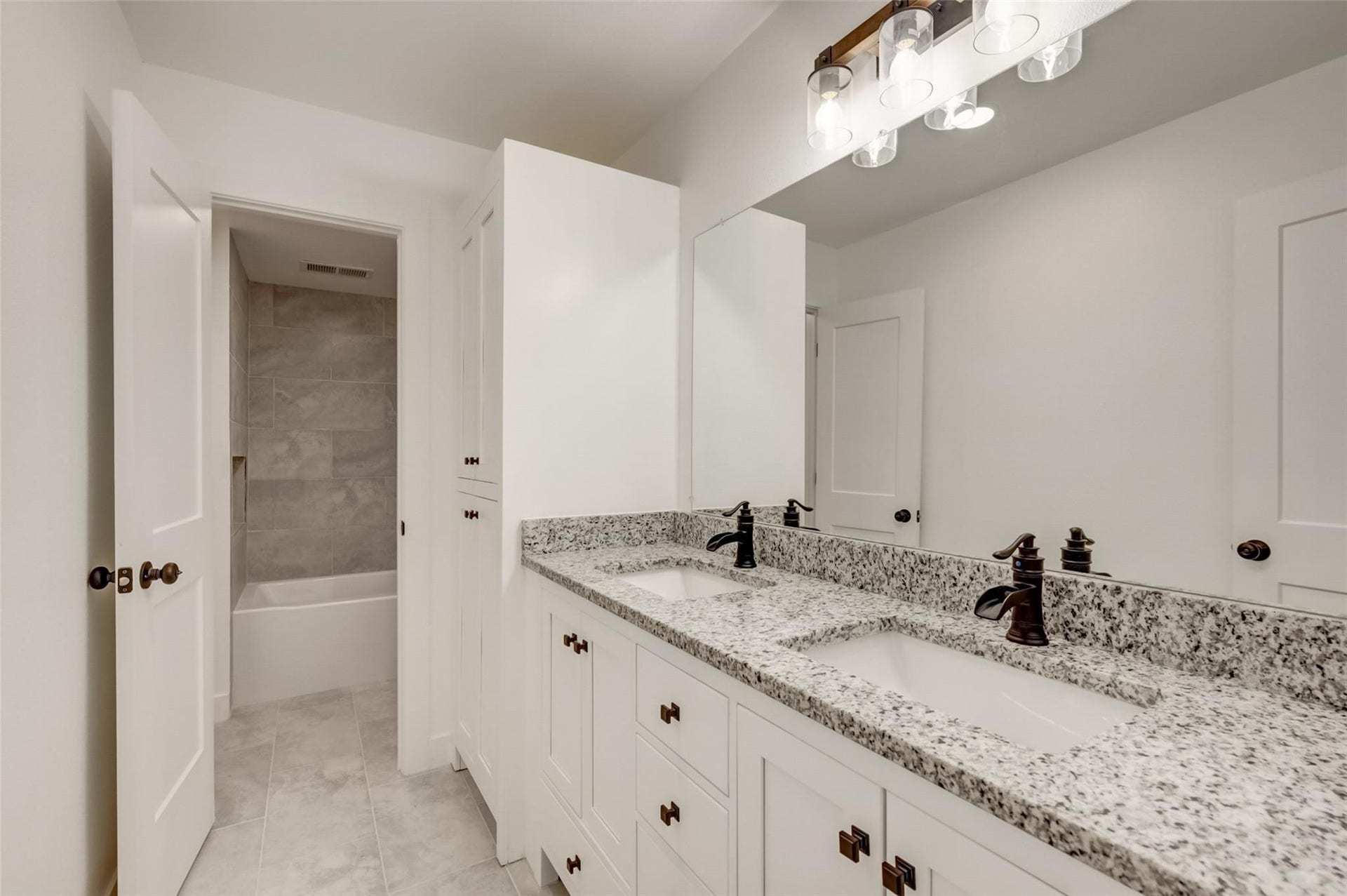 315 Cypress Street, Alvin, TX 77511 315 Cypress Street, Alvin, TX 77511