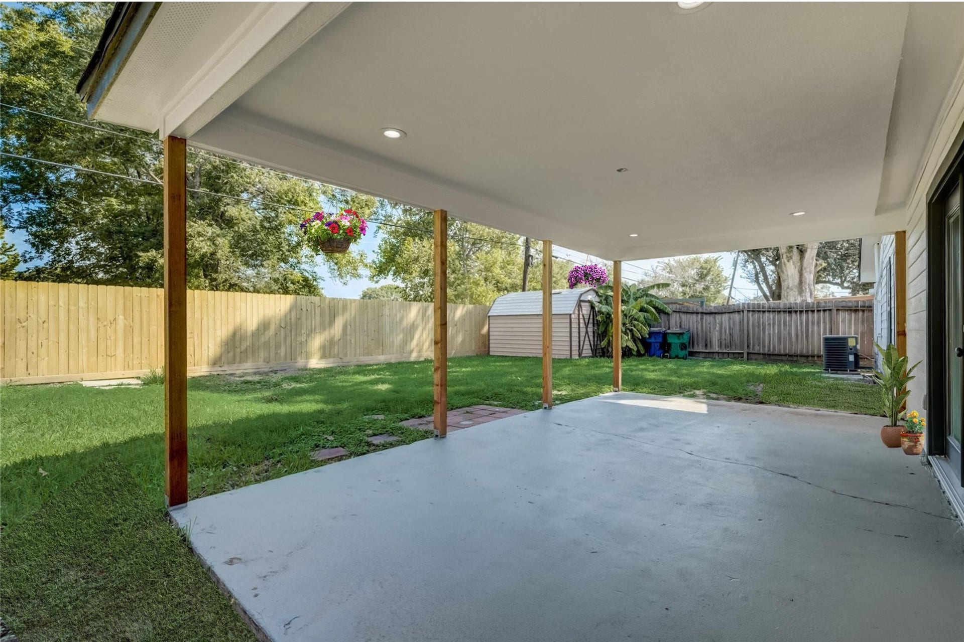 315 Cypress Street, Alvin, TX 77511 315 Cypress Street, Alvin, TX 77511
