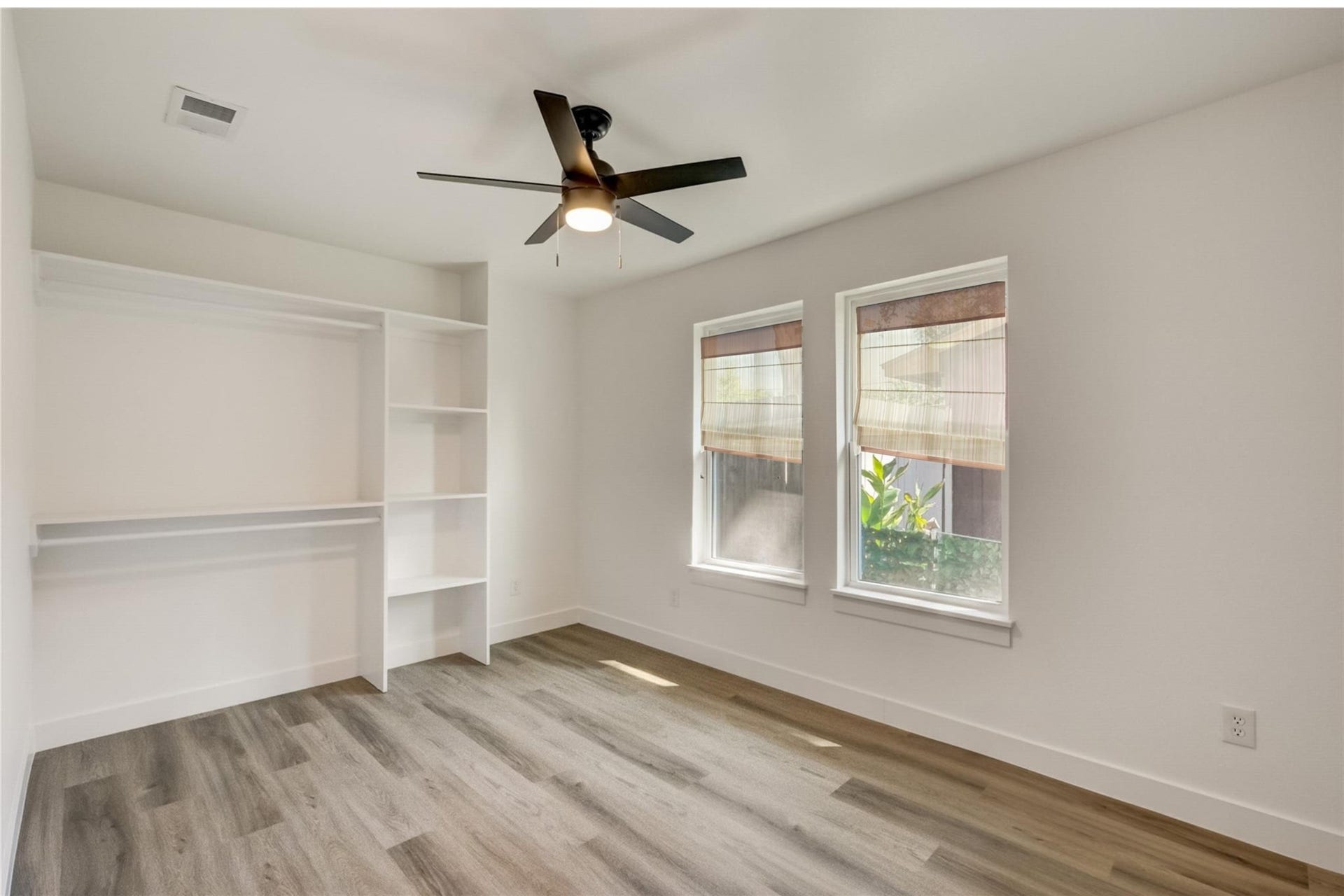 315 Cypress Street, Alvin, TX 77511 315 Cypress Street, Alvin, TX 77511