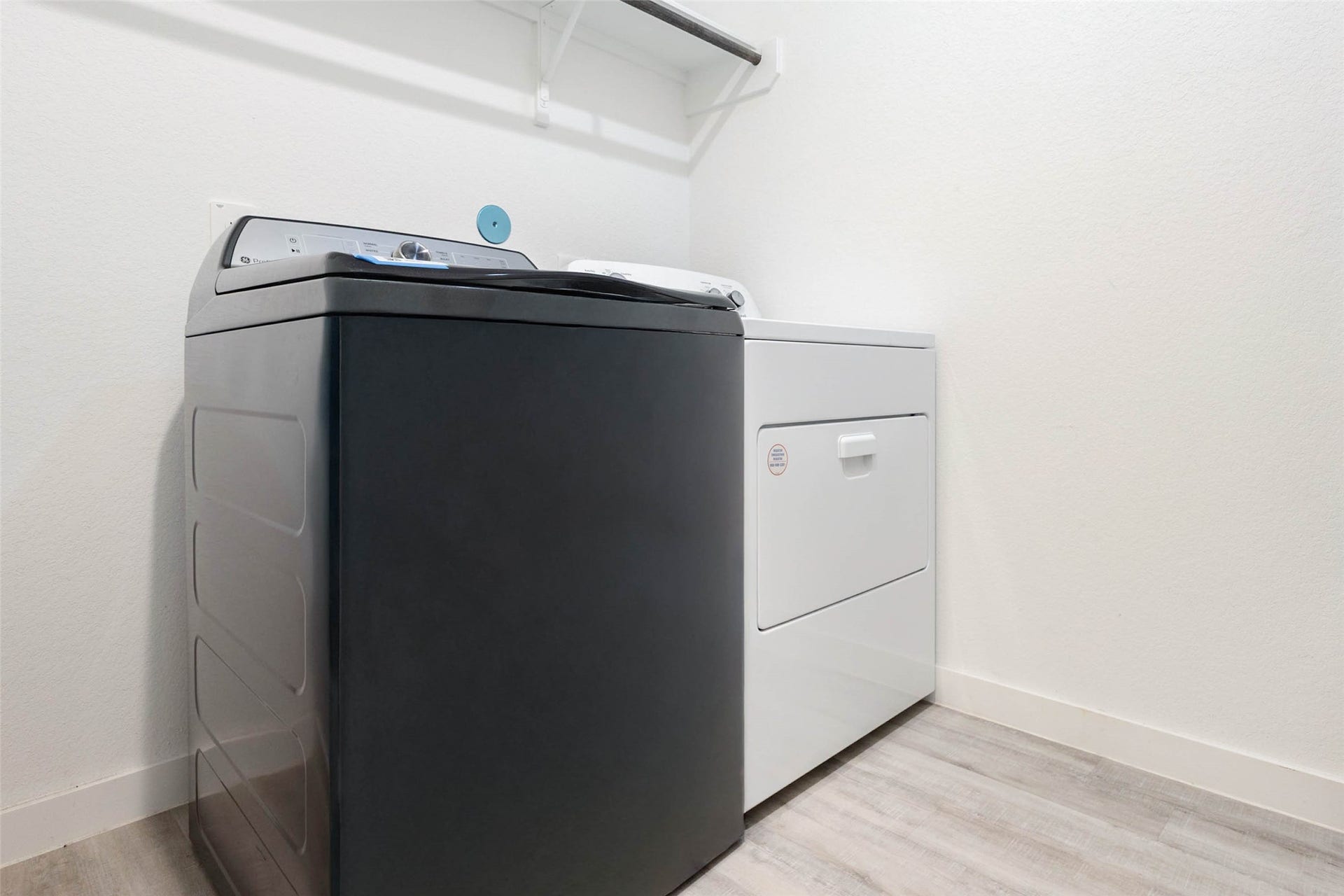 3205 Bello Green Lane, Katy, TX 77493 Laundry room