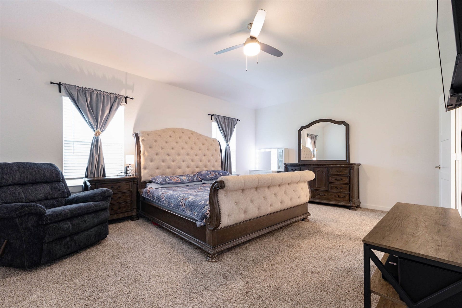 3205 Bello Green Lane, Katy, TX 77493 Primary bedroom