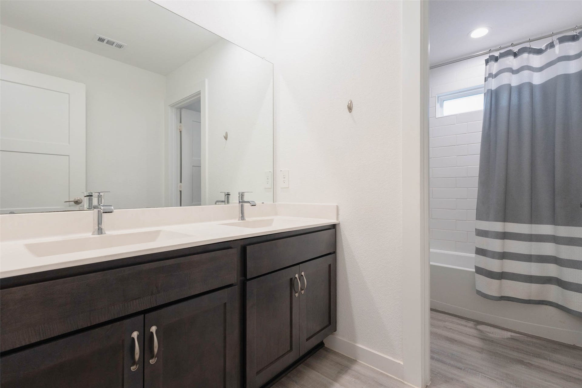 3205 Bello Green Lane, Katy, TX 77493 Upstairs bathroom vanity