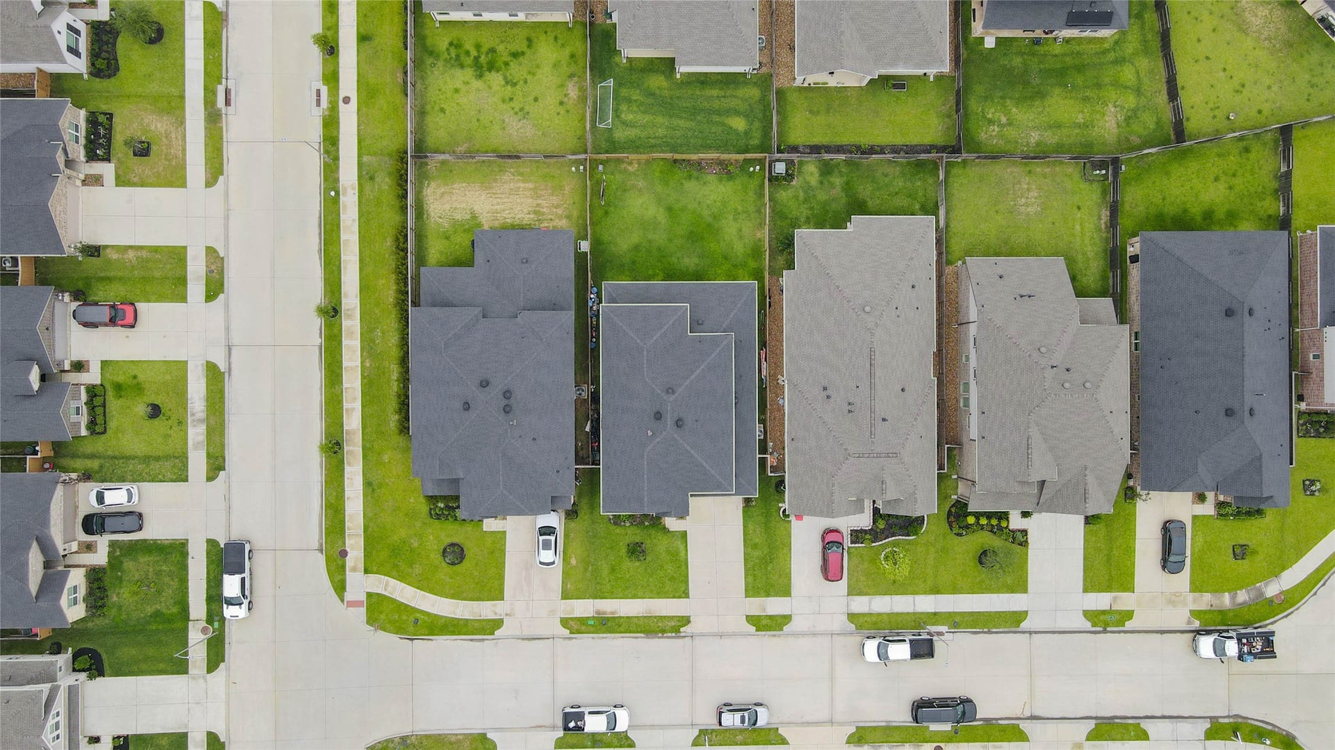 3205 Bello Green Lane, Katy, TX 77493 Overhead view of the home and backyard