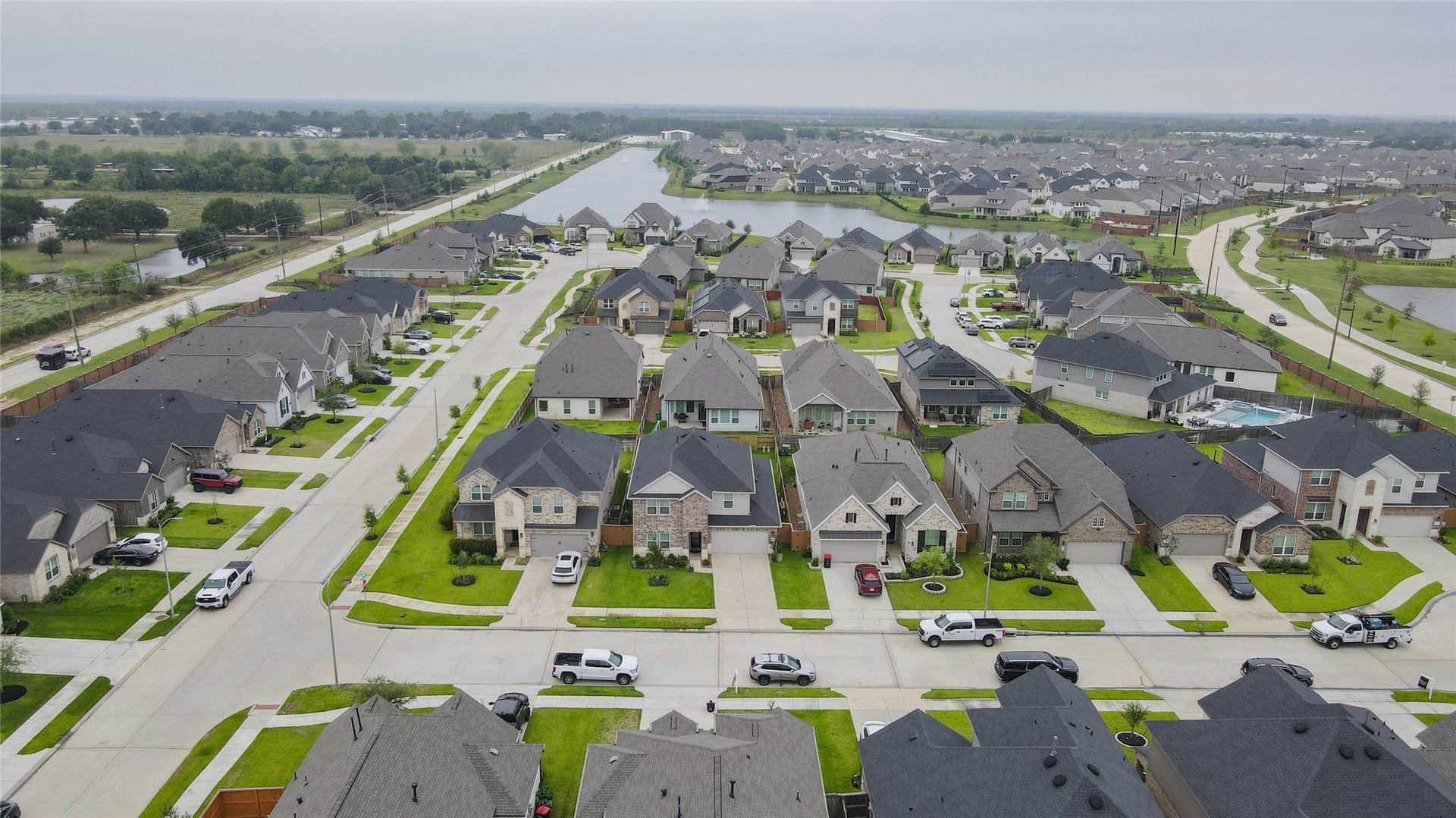 3205 Bello Green Lane, Katy, TX 77493 View of the surrounding neighborhood