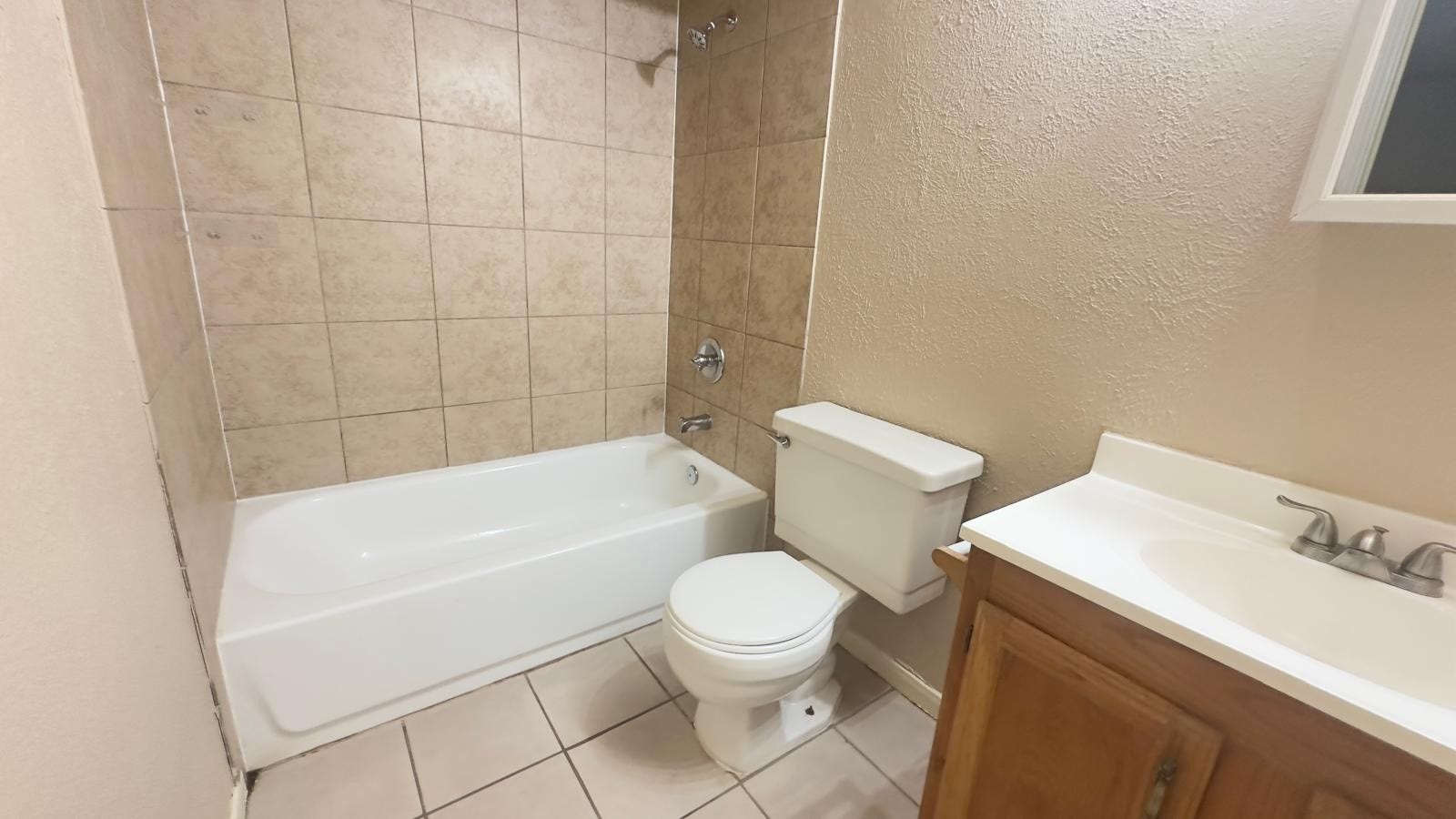 17523 Fieldglen Drive, Houston, TX 77084 17523 Fieldglen Drive, Houston, TX 77084