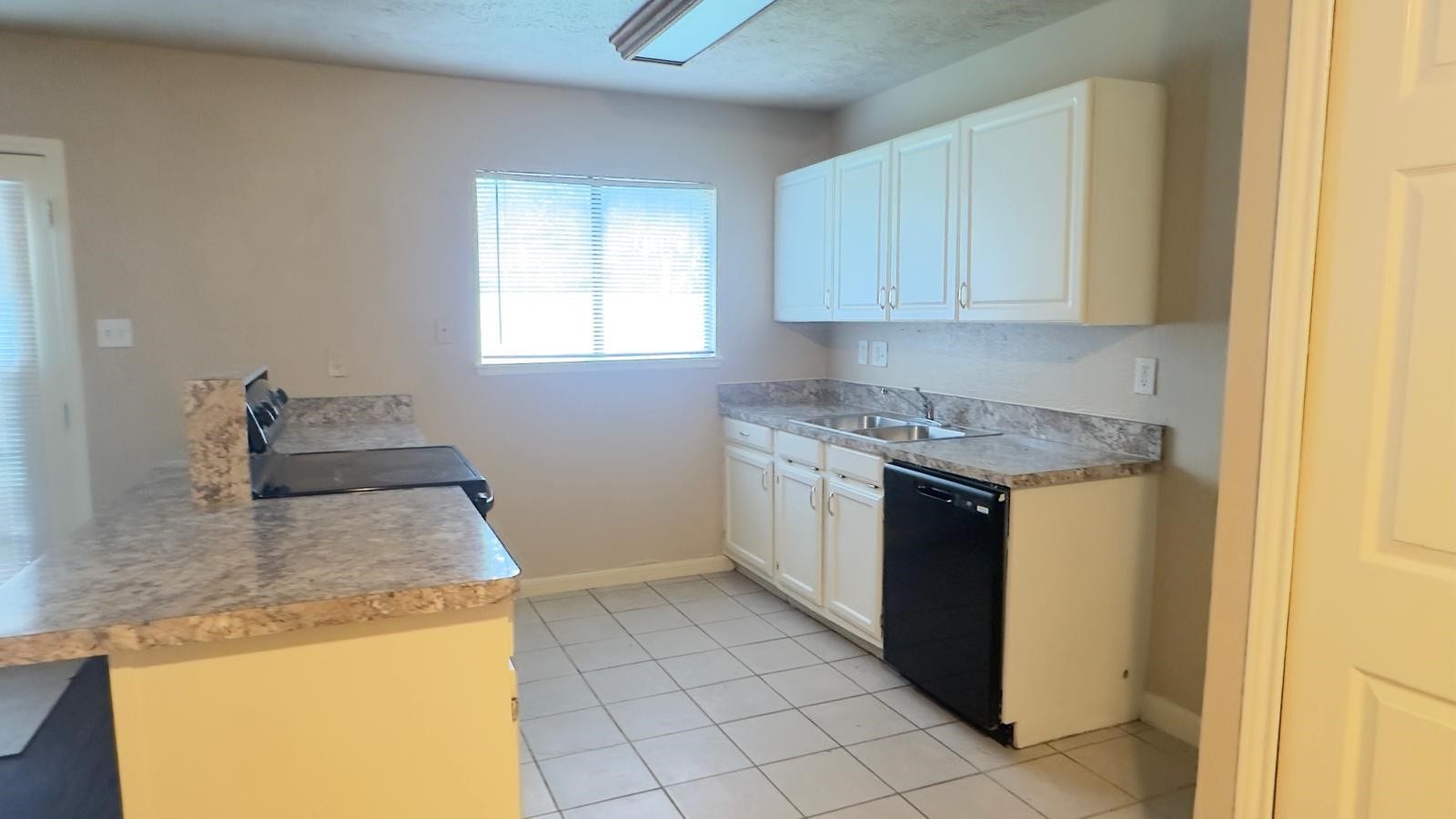 17523 Fieldglen Drive, Houston, TX 77084 Kitchen