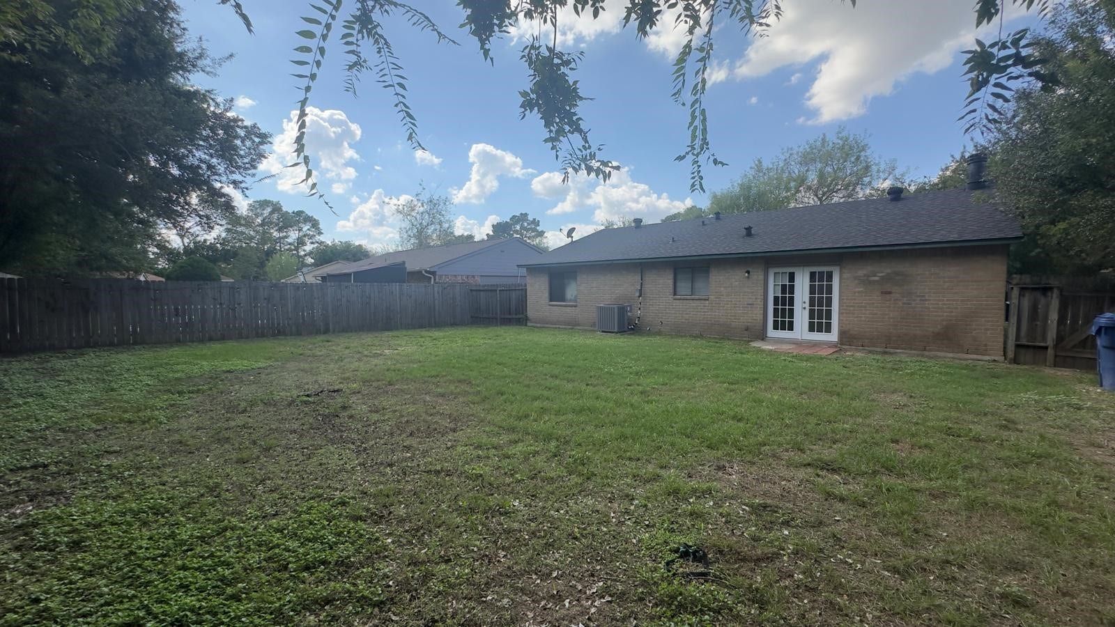 17523 Fieldglen Drive, Houston, TX 77084 17523 Fieldglen Drive, Houston, TX 77084