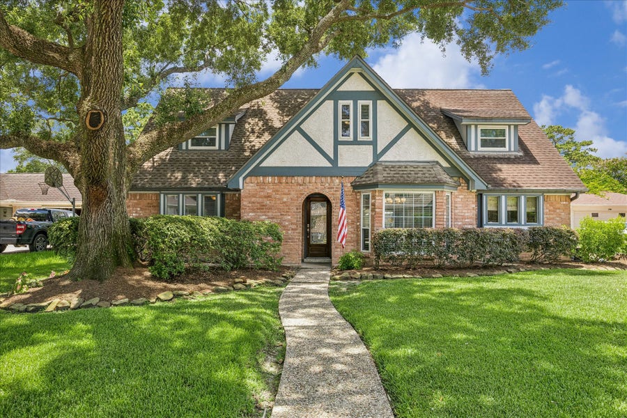 Property photo for 17619 Cassina Drive, Spring, TX