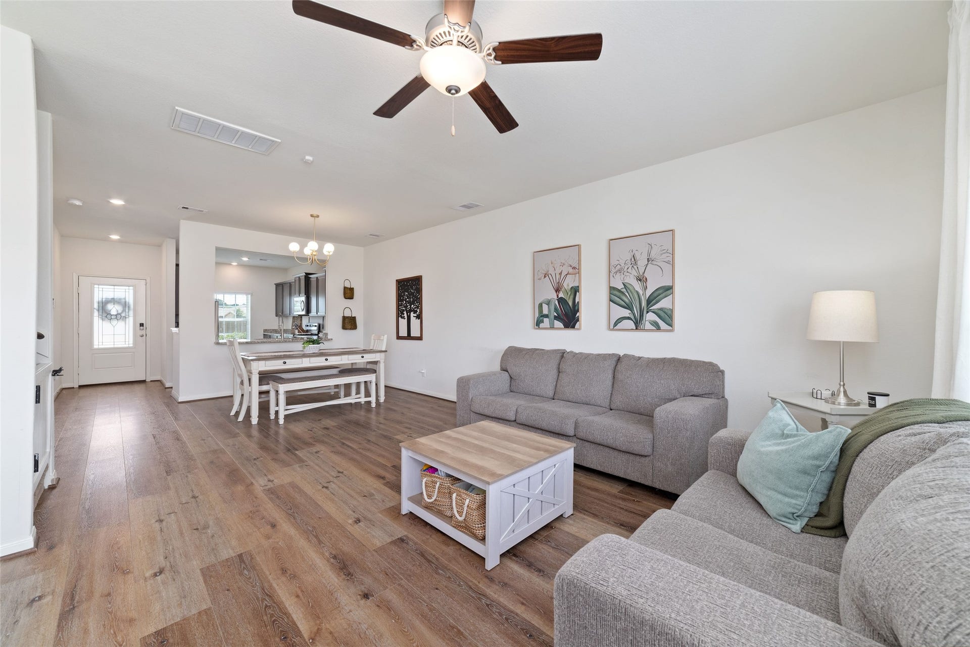 20707 Solstice Point Drive, Hockley, TX 77447 20707 Solstice Point Drive, Hockley, TX 77447