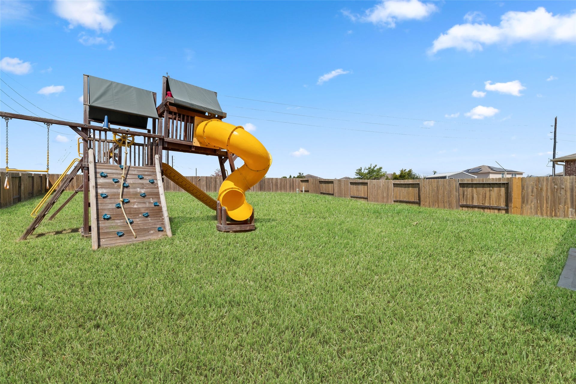20707 Solstice Point Drive, Hockley, TX 77447 20707 Solstice Point Drive, Hockley, TX 77447