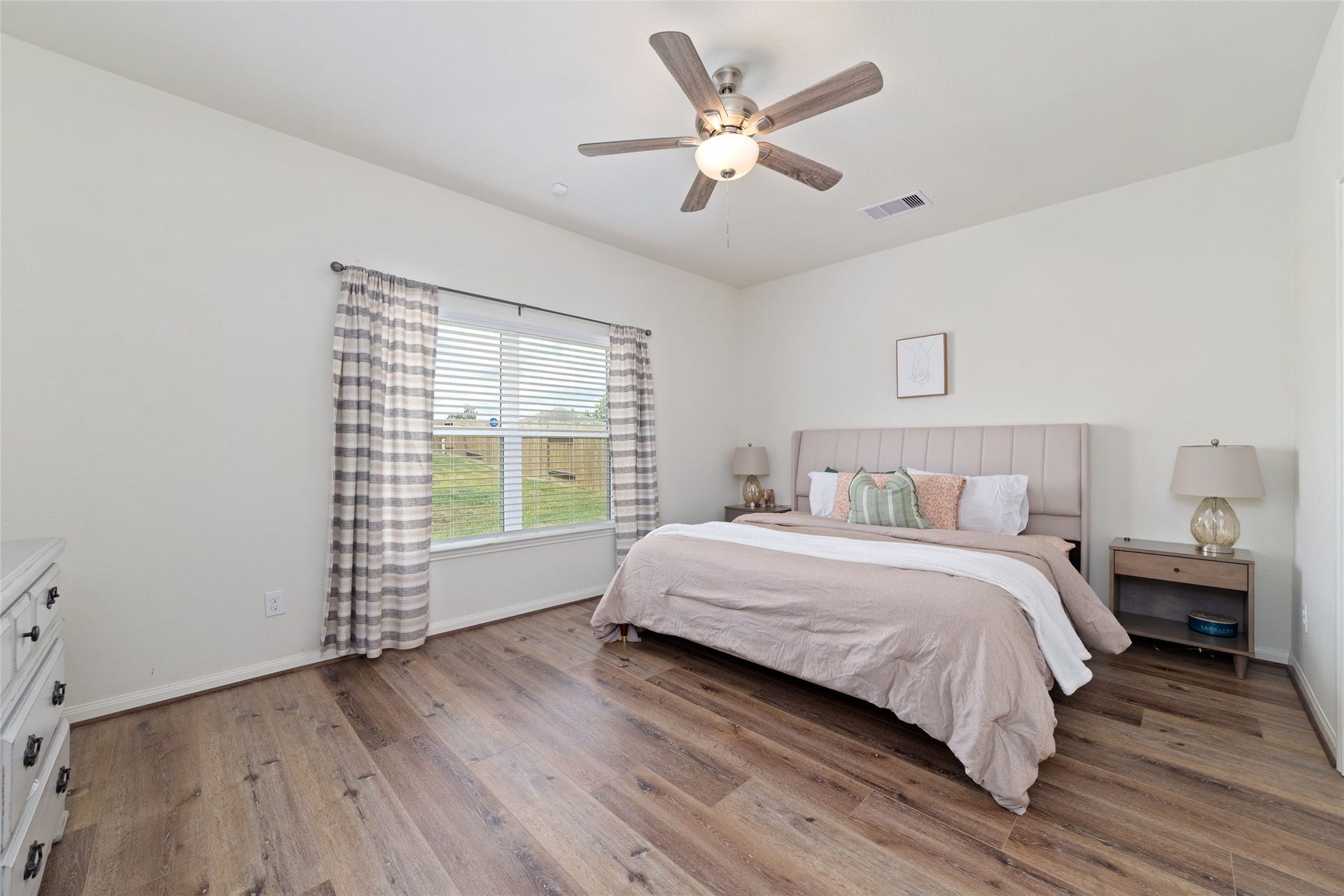 20707 Solstice Point Drive, Hockley, TX 77447 20707 Solstice Point Drive, Hockley, TX 77447