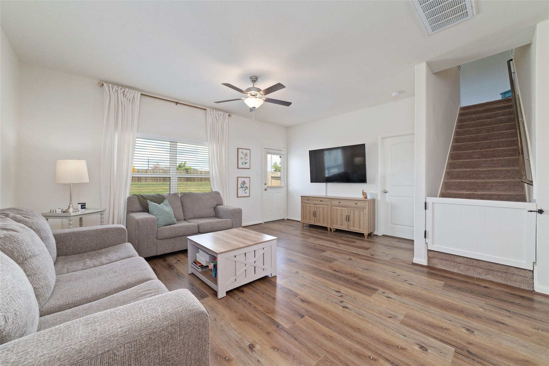 20707 Solstice Point Drive, Hockley, TX 77447 20707 Solstice Point Drive, Hockley, TX 77447