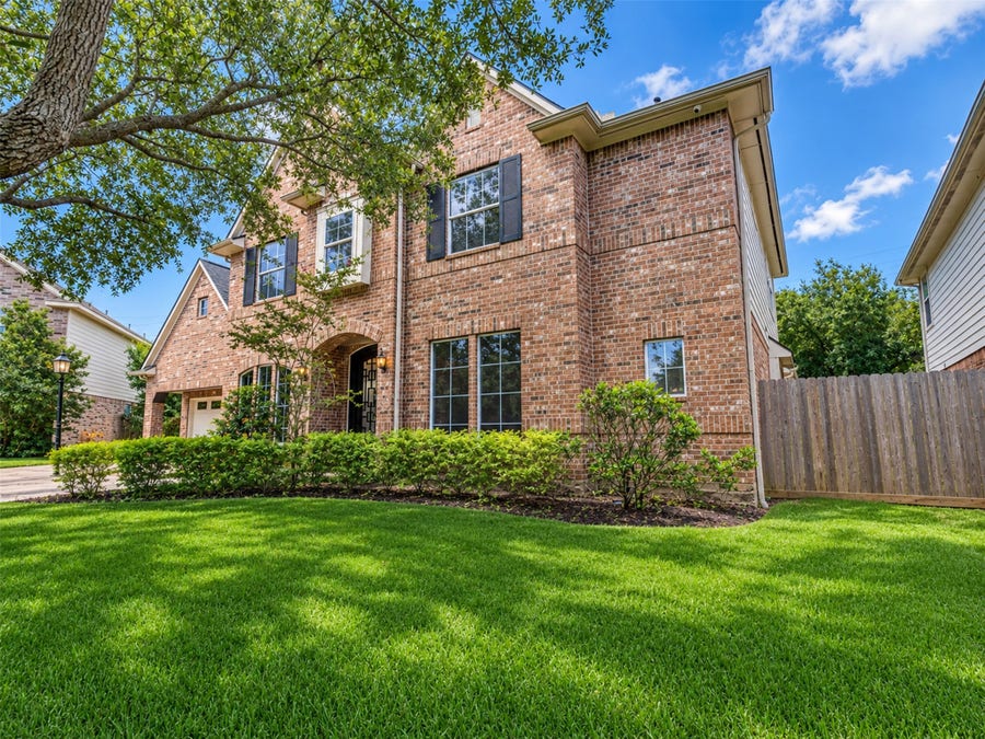 Property photo for 12304 Evening Bay Drive, Pearland, TX