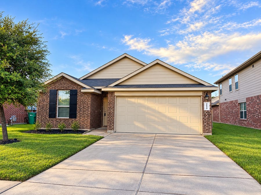 Property photo for 23614 Shortleaf Pine Drive, Tomball, TX