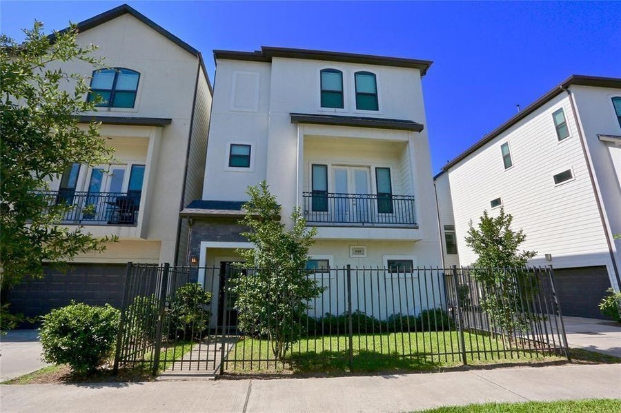 Property photo for 948 W 24th Street, Houston, TX