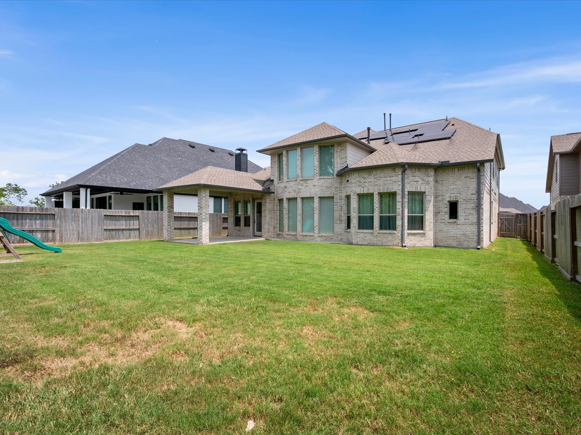 1911 Golden Leaf Drive, Missouri City, TX 77459 Backyard with no back neighbors, backing to green space.