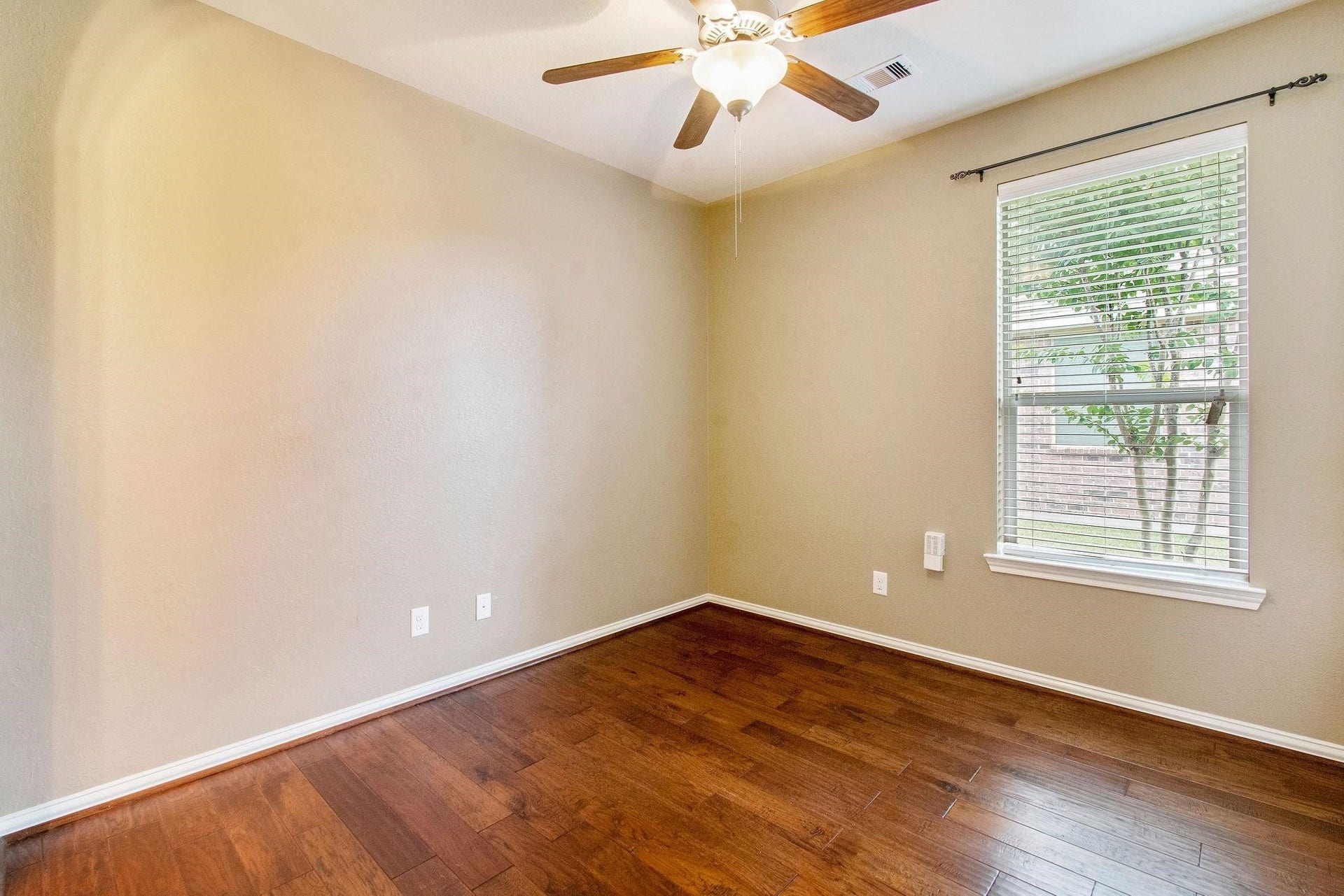 8951 Headstall Drive, Tomball, TX 77375