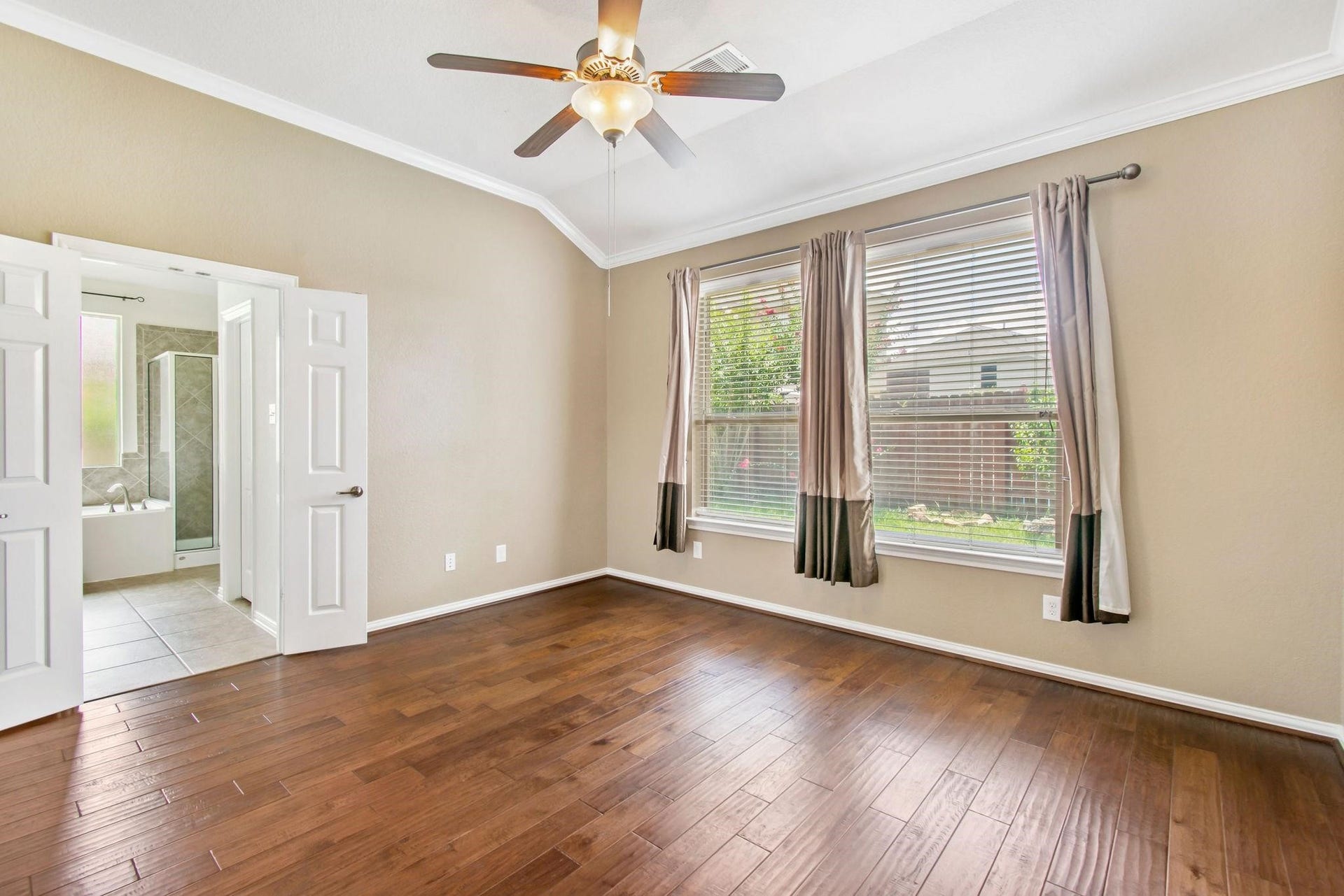 8951 Headstall Drive, Tomball, TX 77375