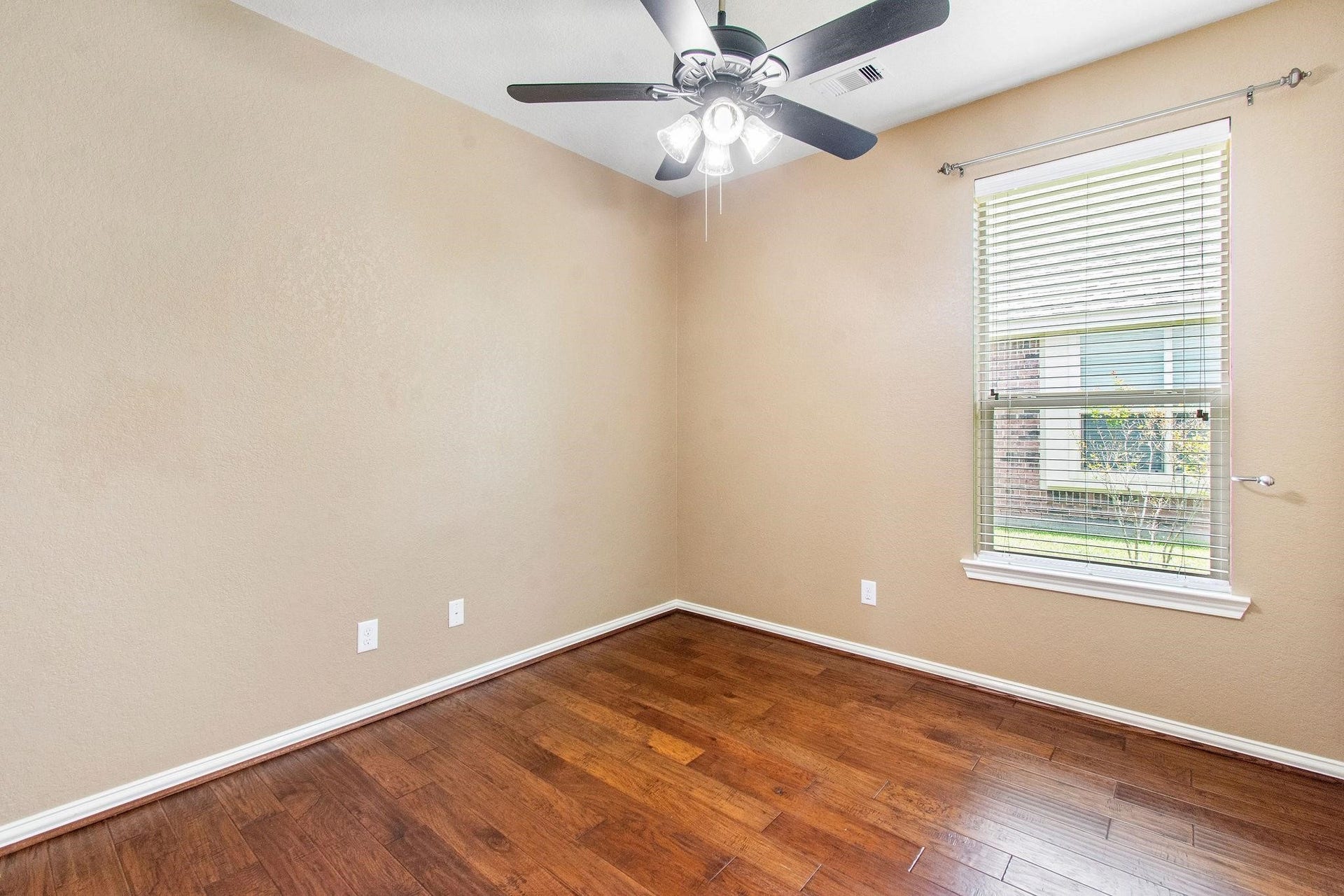 8951 Headstall Drive, Tomball, TX 77375