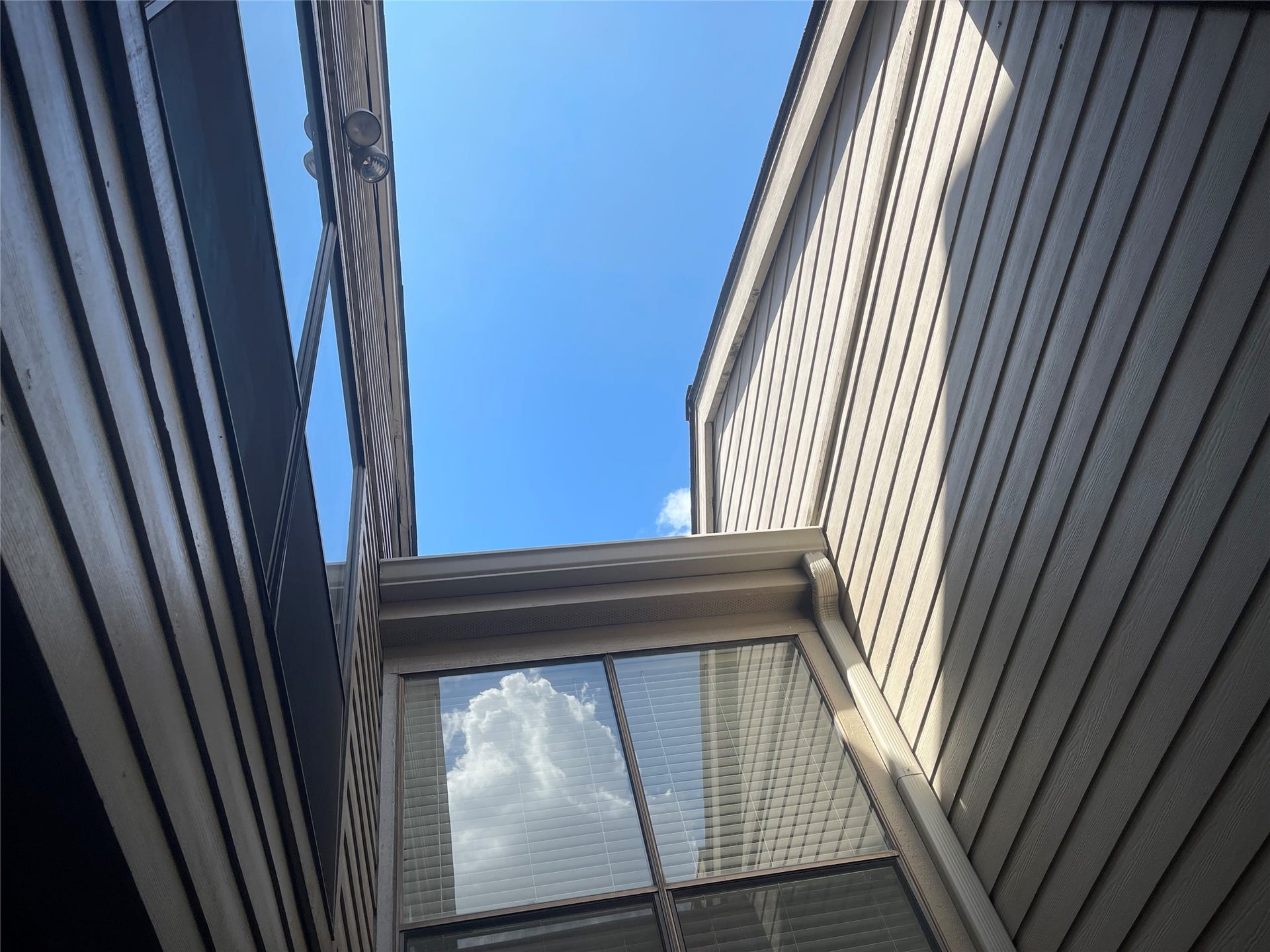 1908 Augusta Drive, #4, Houston, TX 77057 1908 Augusta Drive, #4, Houston, TX 77057