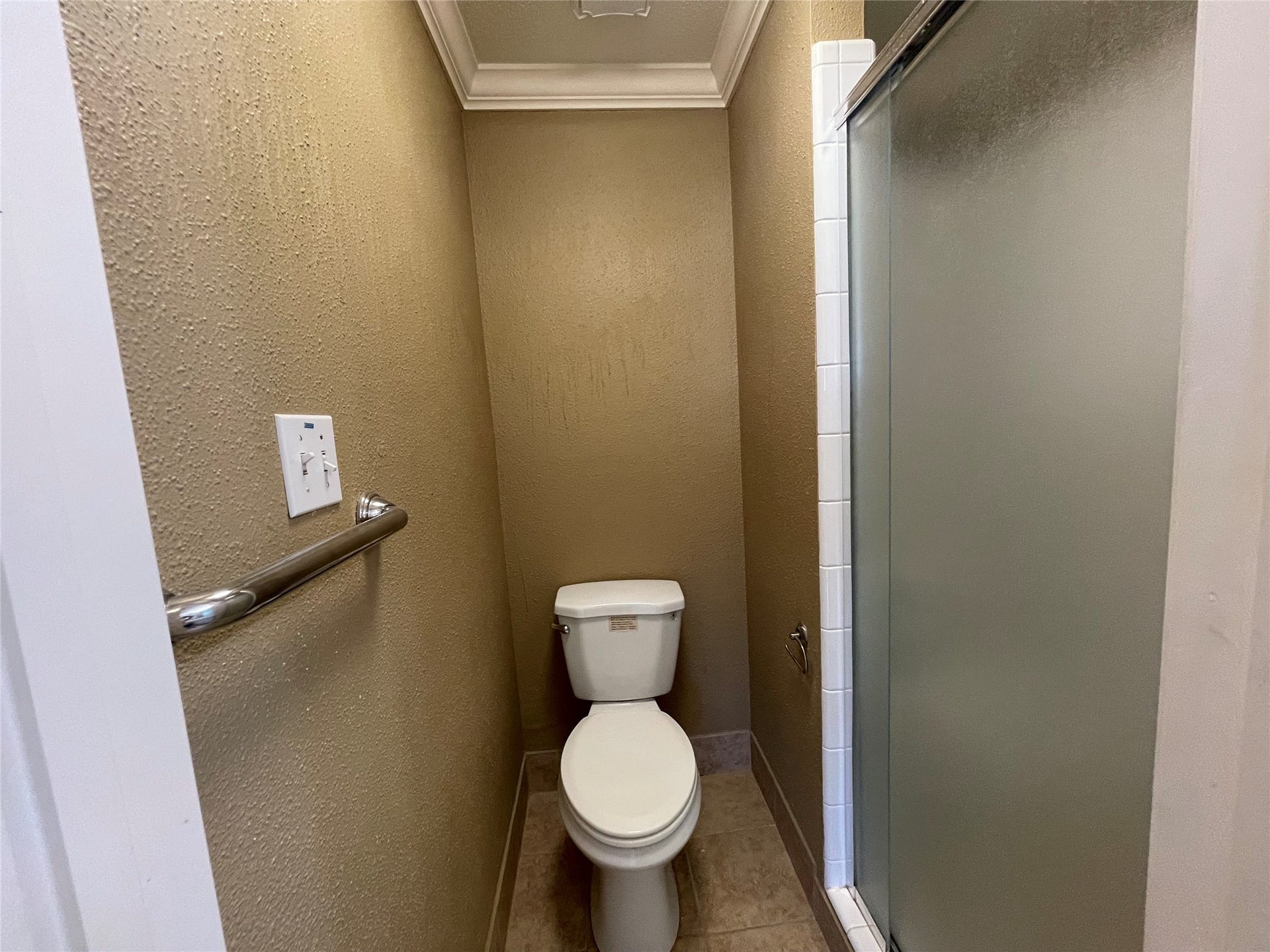1908 Augusta Drive, #4, Houston, TX 77057 1908 Augusta Drive, #4, Houston, TX 77057