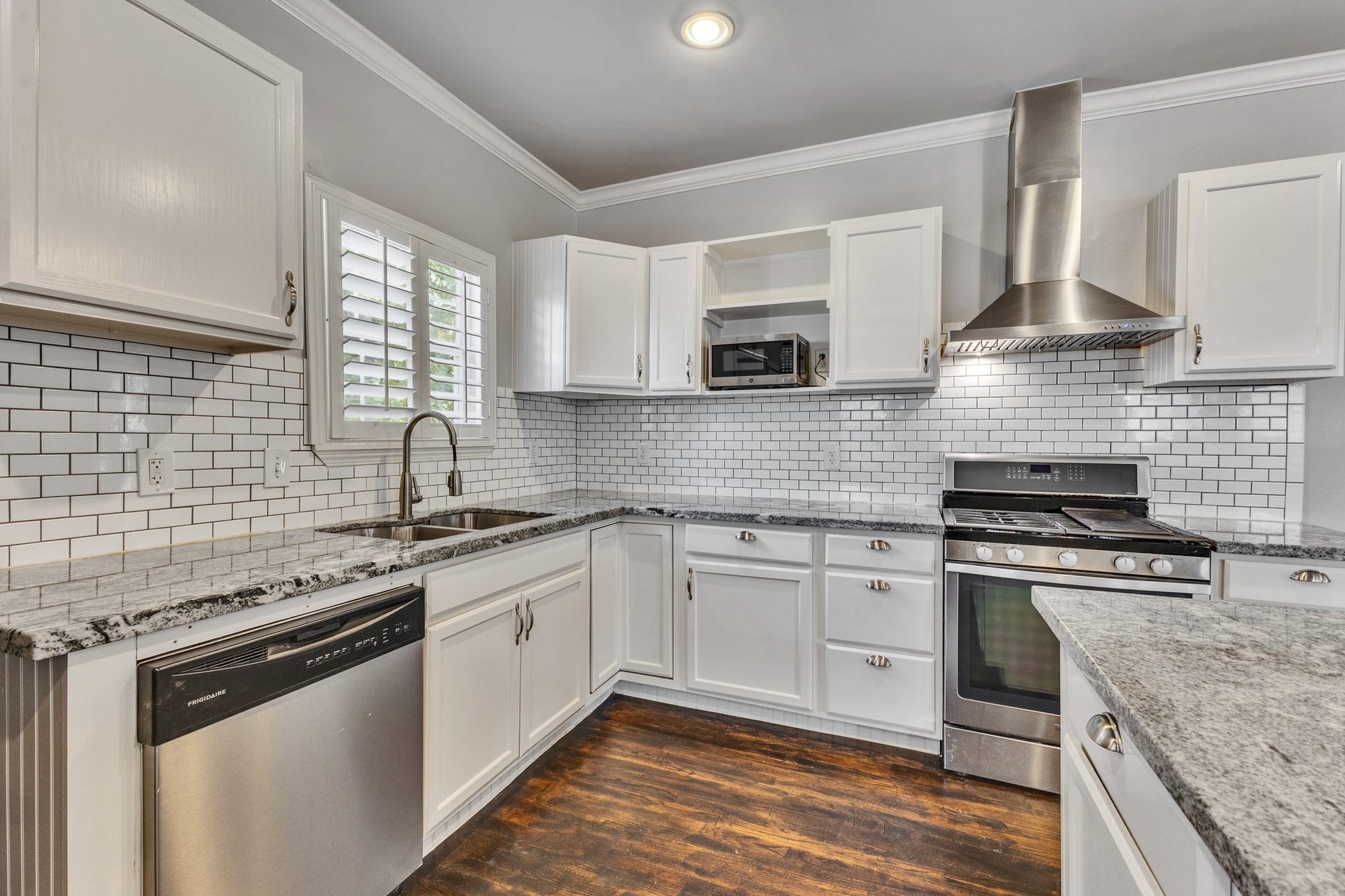 1429 Godwin Street, Houston, TX 77023 1429 Godwin Street, Houston, TX 77023