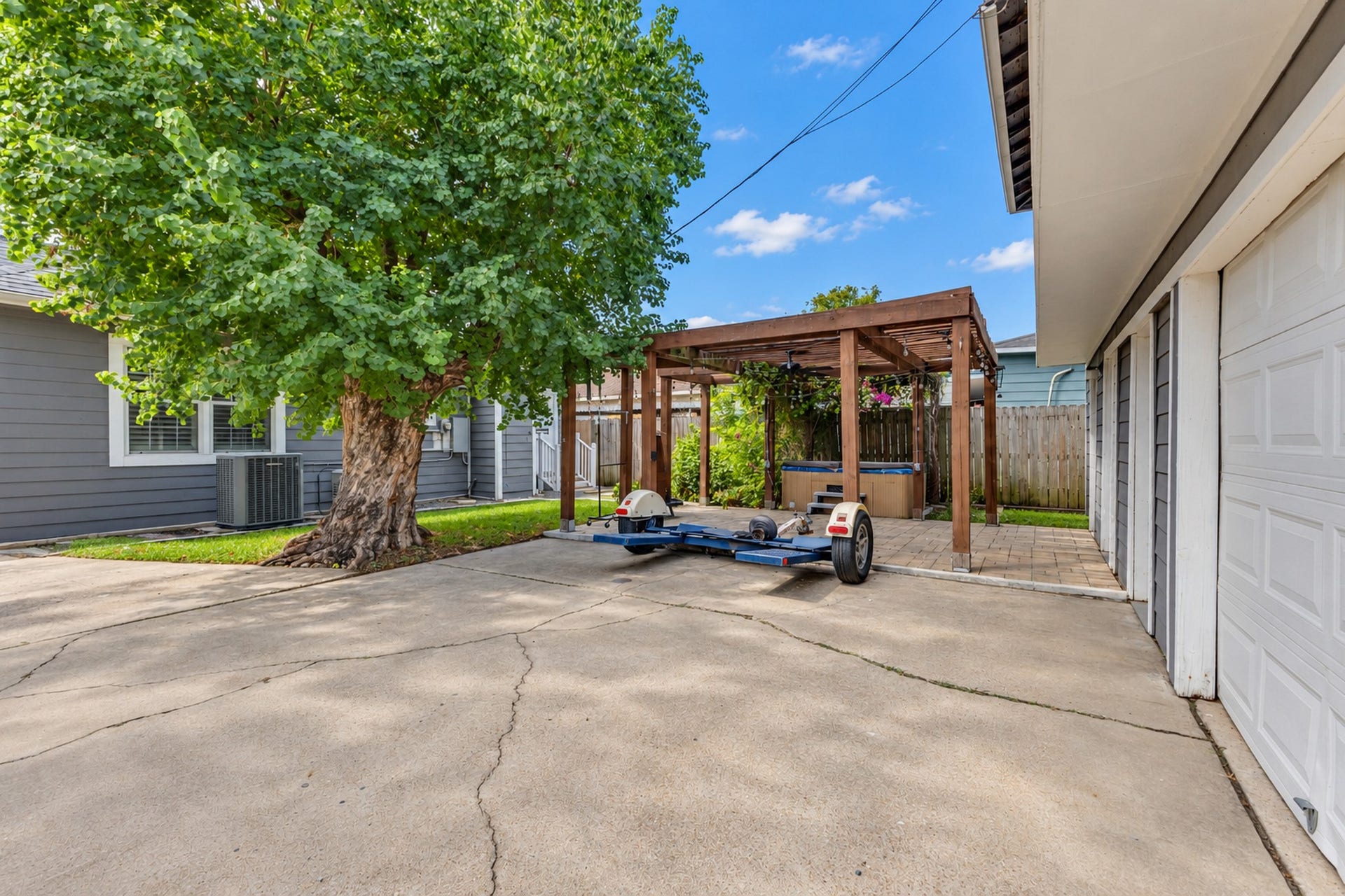 1429 Godwin Street, Houston, TX 77023 1429 Godwin Street, Houston, TX 77023