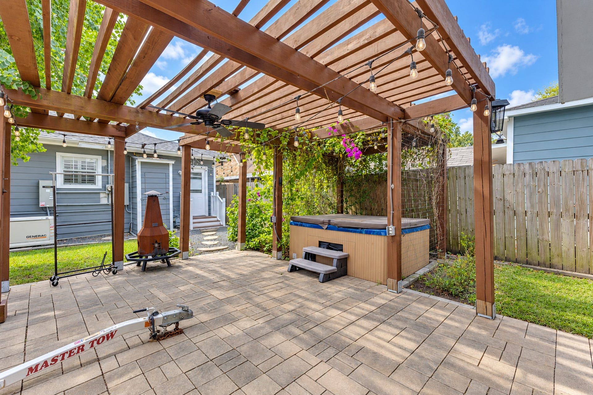 1429 Godwin Street, Houston, TX 77023 1429 Godwin Street, Houston, TX 77023