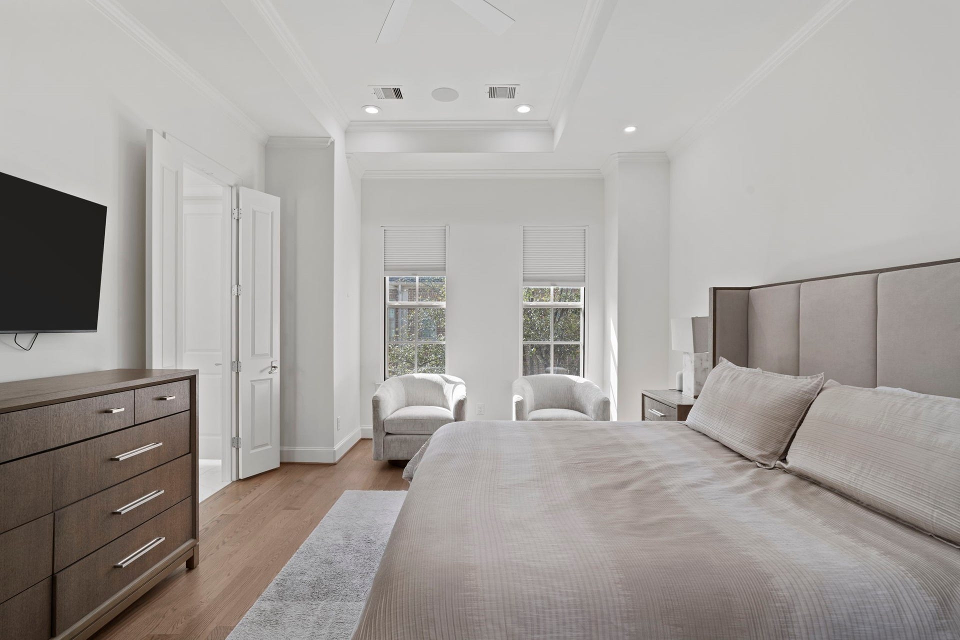 2174 Briarglen Drive, Houston, TX 77027