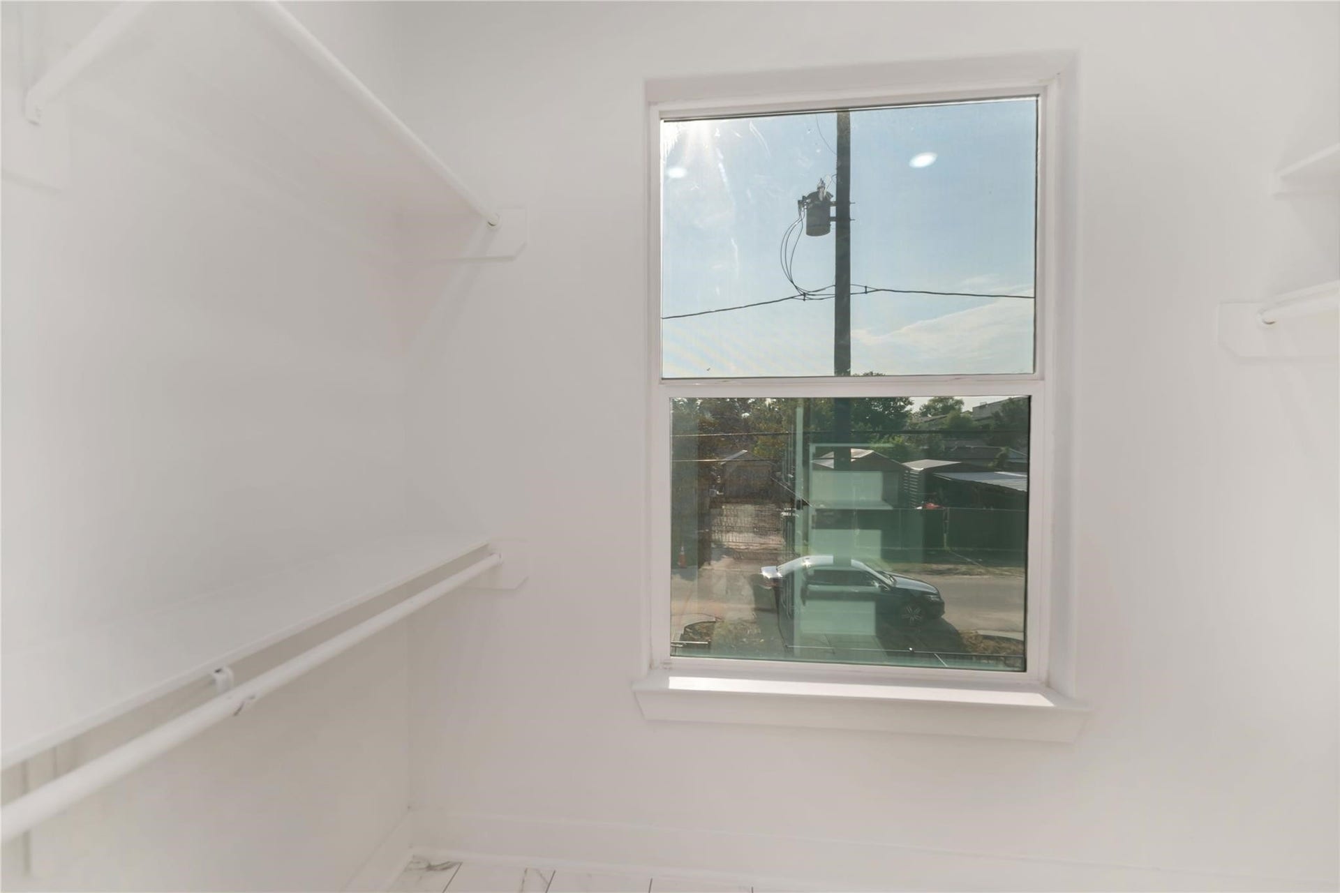 6736 Paris Street, Houston, TX 77021 6736 Paris Street, Houston, TX 77021