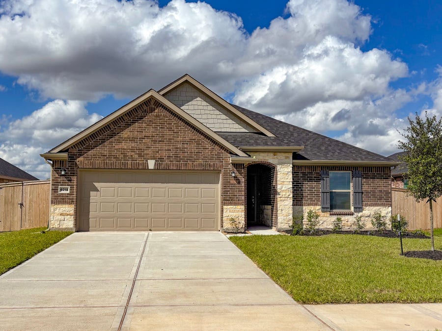 Property photo for 6018 Monte Thomas, Manvel, TX