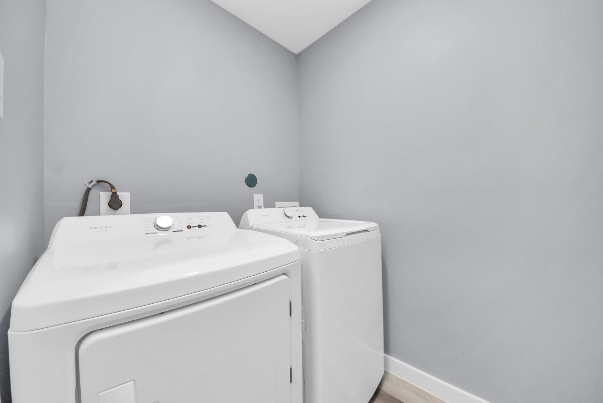 618 Maple Way, #A/B, Houston, TX 77015 618 Maple Way, #A/B, Houston, TX 77015