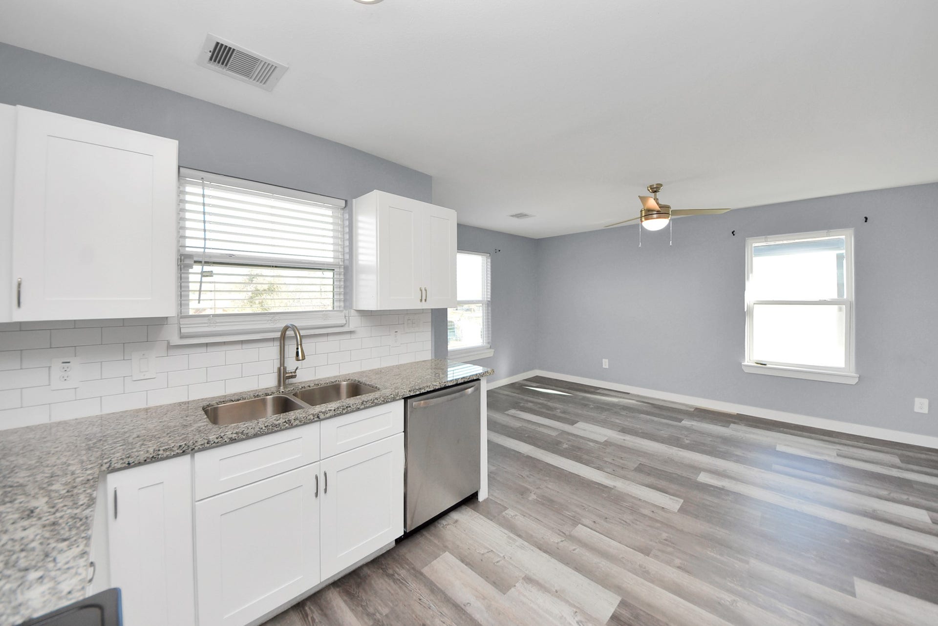 618 Maple Way, #A/B, Houston, TX 77015 618 Maple Way, #A/B, Houston, TX 77015