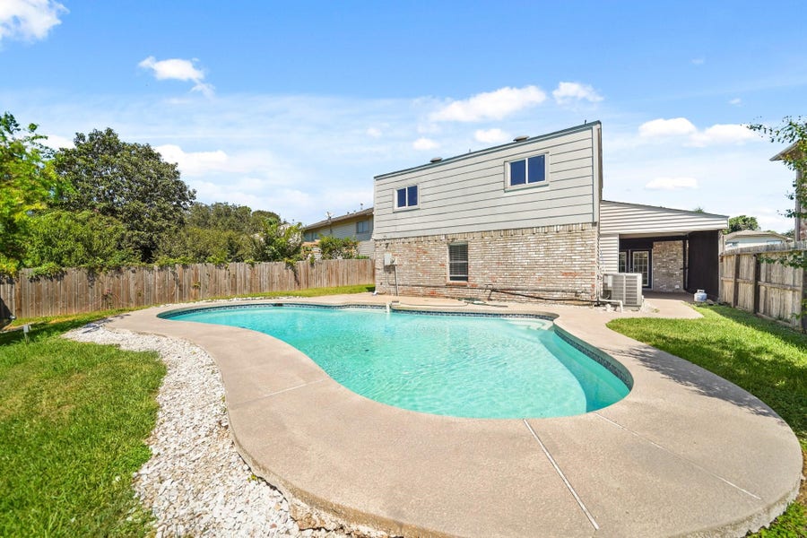 Property photo for 3611 Duncaster Drive, Missouri City, TX